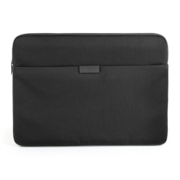 Funda protectora con bumper reforzado color Negro para MacBook hasta 16"