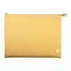 Funda corte cuadrado de material textil color Amarillo Canario para MacBook hasta 14"