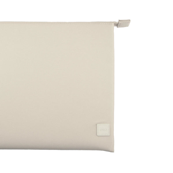 Funda corte cuadrado de material textil color Beige Claro para MacBook hasta 14"